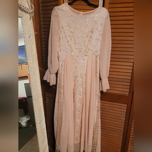 Vintage Modelyn Mesh Embroidered Patchwork Chiffon Flare Sleeve Dress For Women - Picture 8 of 8